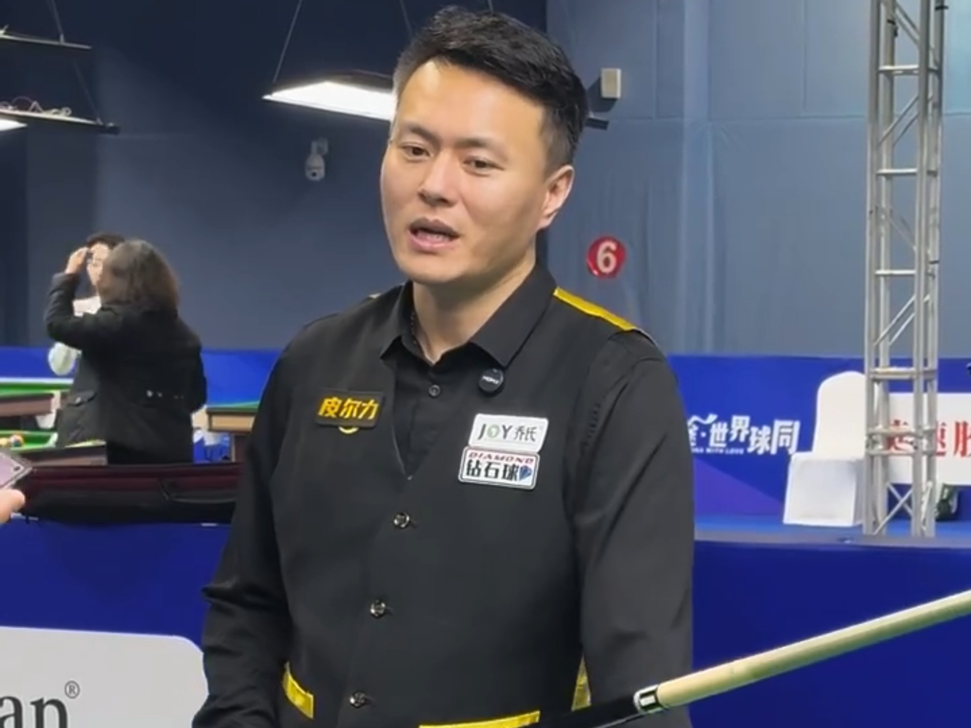 不仅牵动着 不仅牵动着