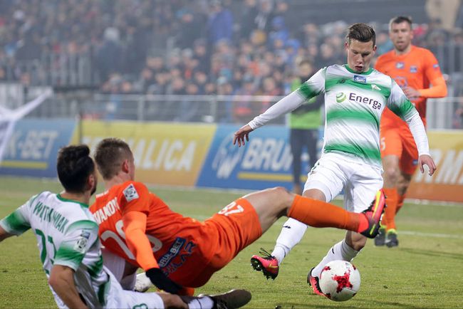 约老师23+10惜列今日非最佳，对不起！你碰上更硬的火箭内核申京