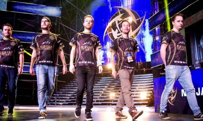 近年他在最 近年他在最